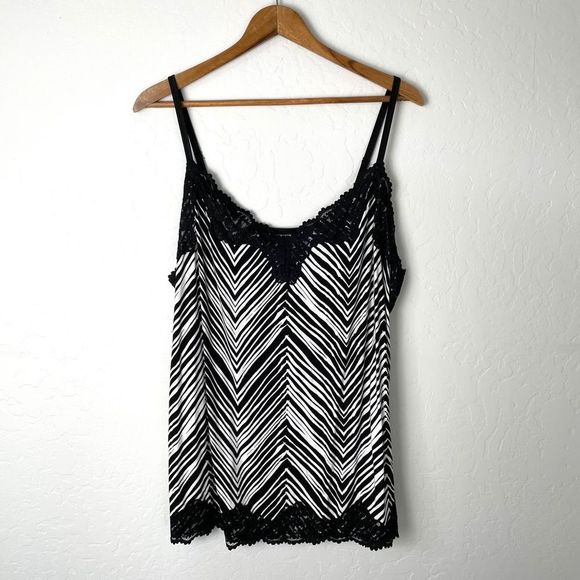 Lane Bryant Tops - NWT Lane Bryant zebra print lace camo tank top